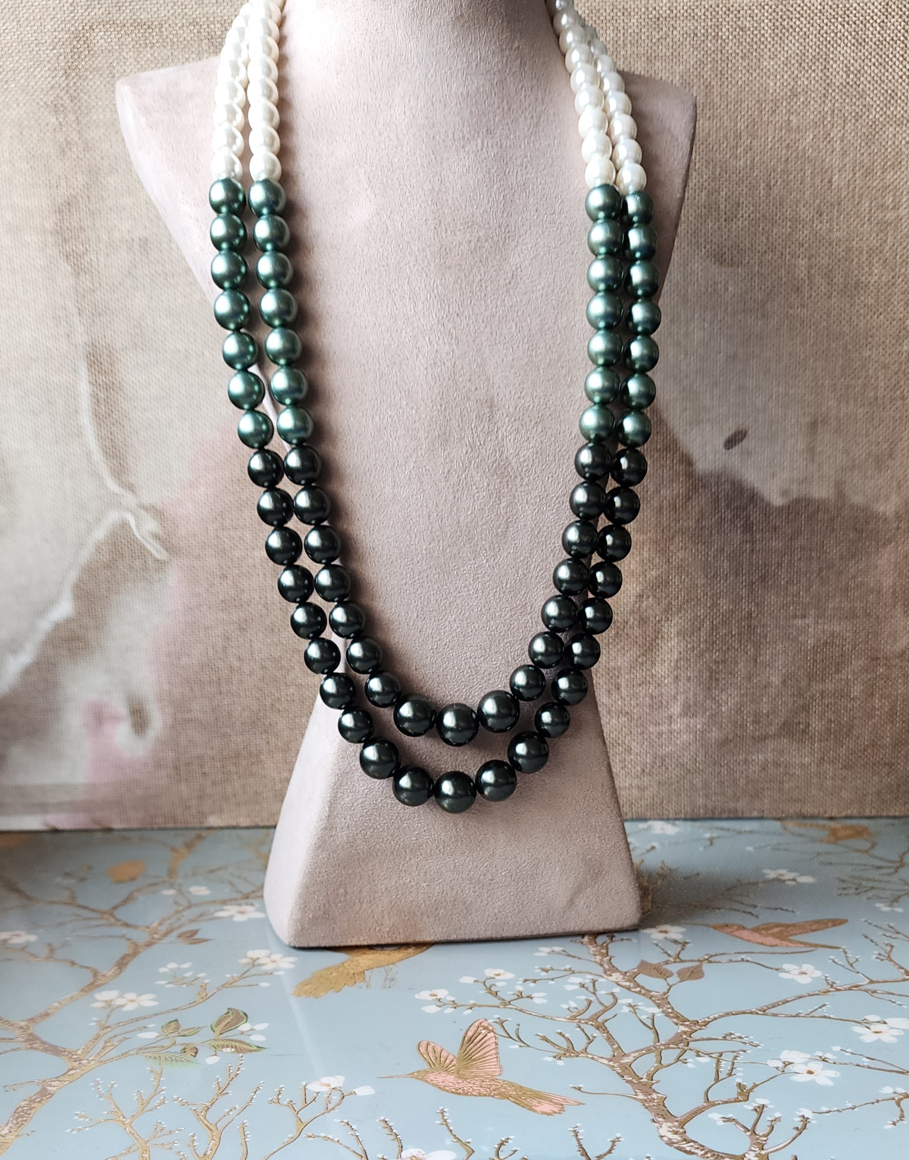 Forest Emerald Pearl Necklace1